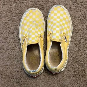 Size kids 2 yellow and white checkered vans. Worn a couple times.